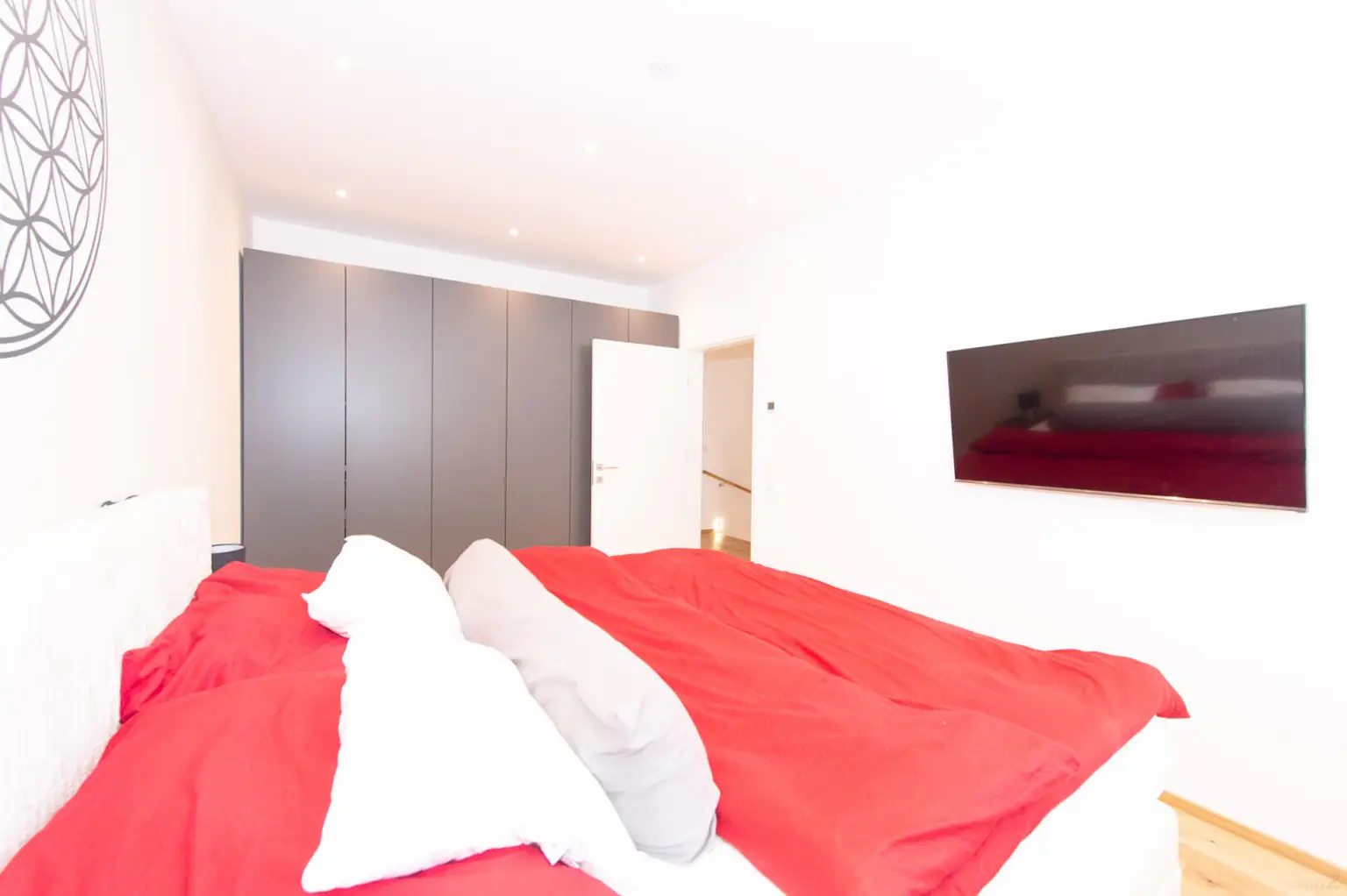 Stylisches Zuhause in Hart bei Graz – modern, bezugsbereit & neuwertig vollmöbliert