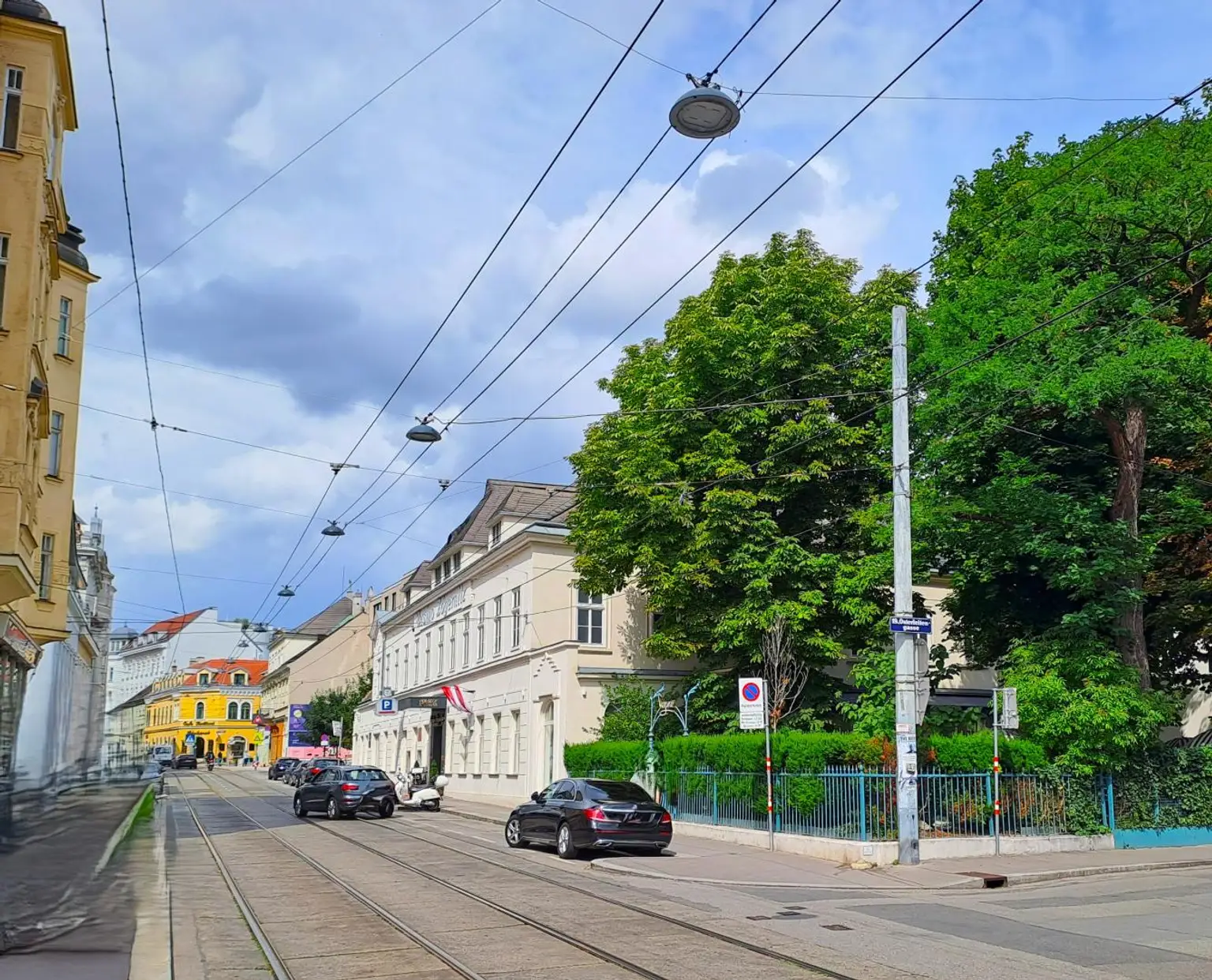 AUSGEZEICHNETE INFRASTRUKTUR - SCHÖNE VERMIETETE 3-ZIMMER-WOHNUNG MIT IDYLLISCHEM GEMEINSCHAFTSGARTEN