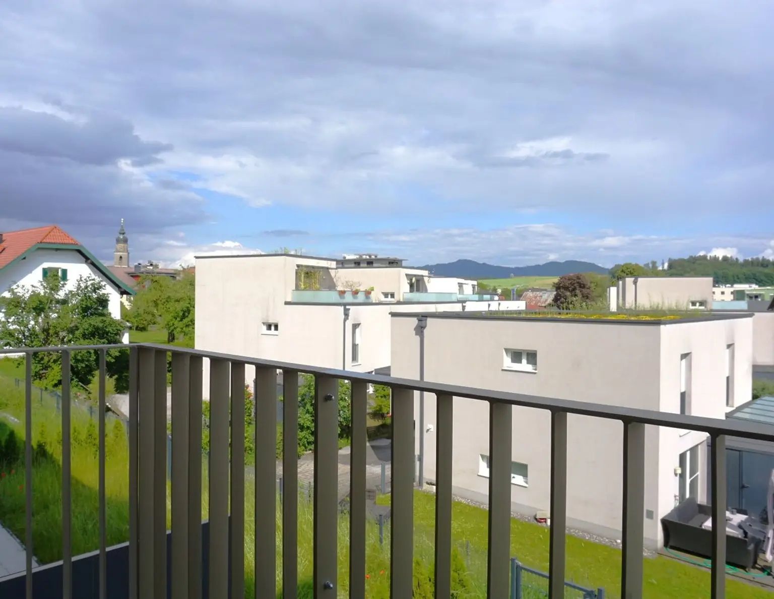 PROVISIONSFREI FÜR DEN KÄUFER!!! Helle 2 Zimmer Wohnung mit großem Balkon am schönen Wallersee - Neubauprojekt im Baurechtseigentum!