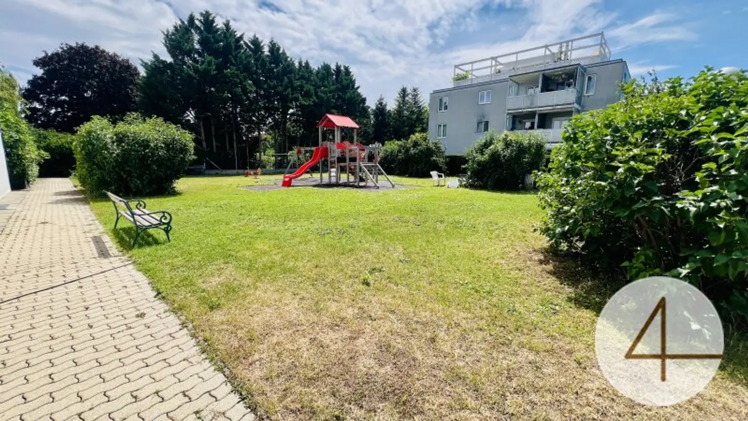 8 Minuten zur U2 - Dachgeschosswohnung - sonnige Terrasse - absolute Ruhelage - Lobau ums Eck