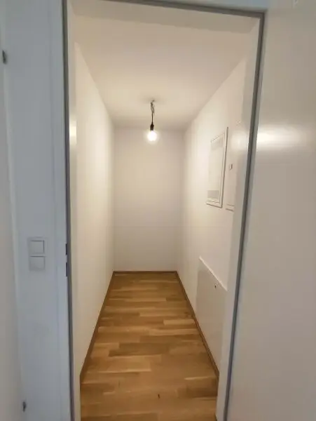 NEUBAU DACHGESCHOß-3-Zimmer-ERSTBEZUG mit Balkon in 1210 Wien! Top 2/50