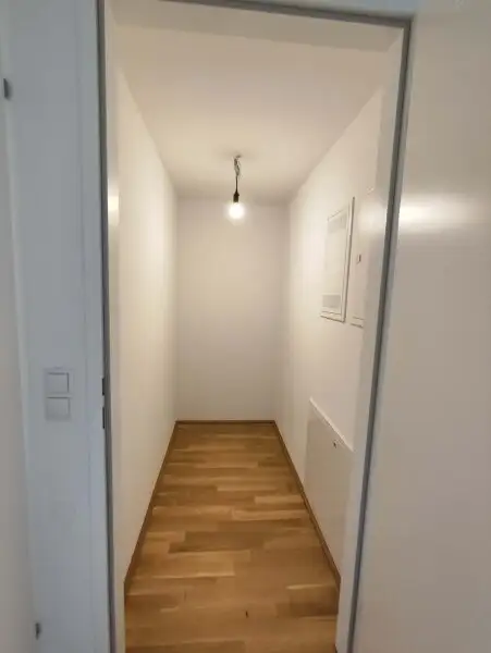 NEUBAU DACHGESCHOß-3-Zimmer-ERSTBEZUG mit Balkon in 1210 Wien! Top 2/50