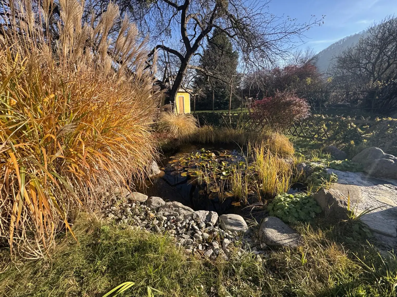 Großzügiges Grundstück mit bestehender Bebauung und attraktiver Bebauungsdichte