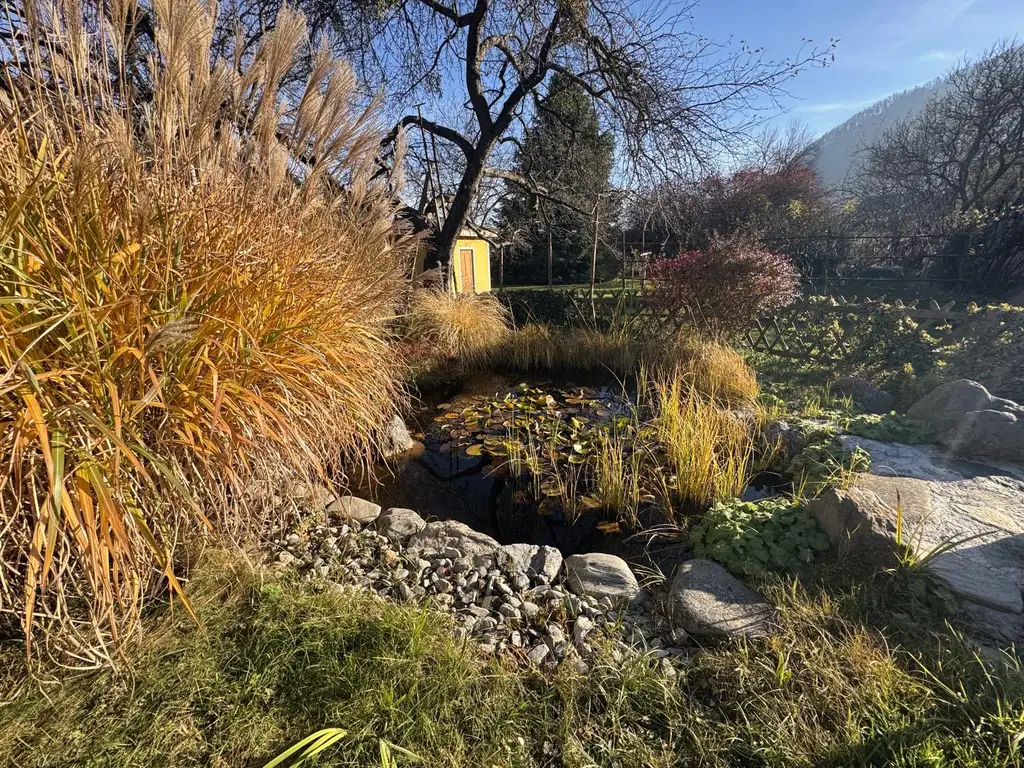 Großzügiges Grundstück mit bestehender Bebauung und attraktiver Bebauungsdichte