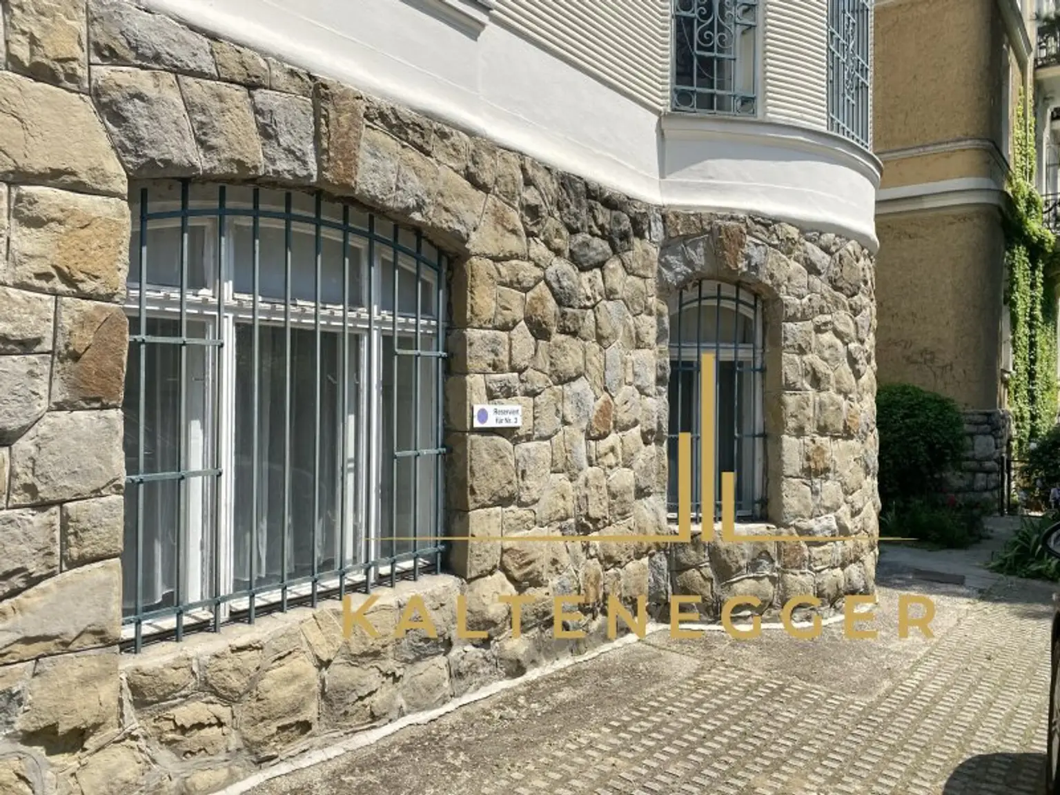 Weimarer Straße | 192,45 m² | 5 Zimmer | 3 Balkone | 2 Bäder | 10 Jahre befristete Vermietung