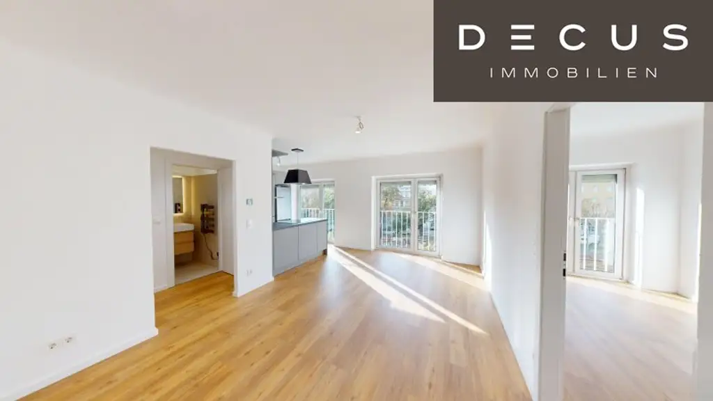 | STILVOLLE NEUBAUWOHNUNG IM 4.STOCK | ERSTBEZUG NACH SANIERUNG | AB DEZEMBER