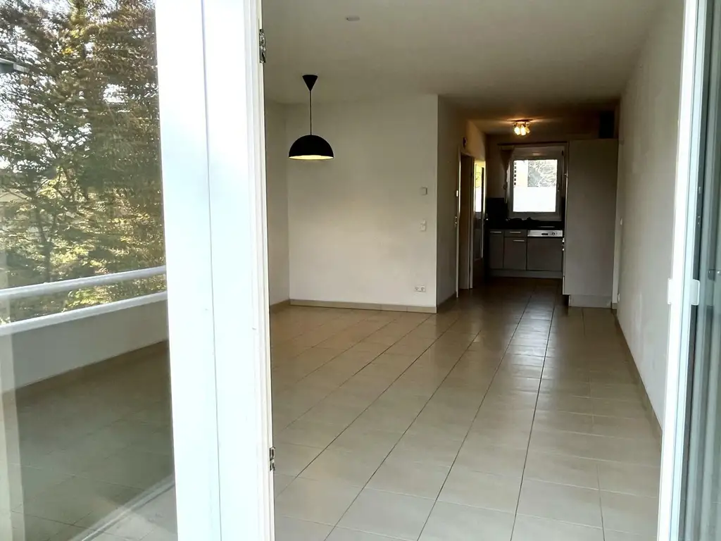 ruhige, helle und freundliche 3 Zimmer Wohnung mit Großbalkon vermietet bis 1.3.2027 dz. rund  3,3 % Rendite