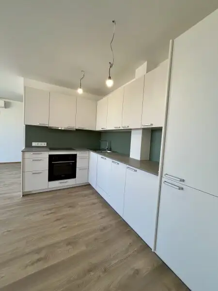 Traumhafte Dachgeschoßwohnung in Klosterneuburg – Erstbezug mit Terrasse!
