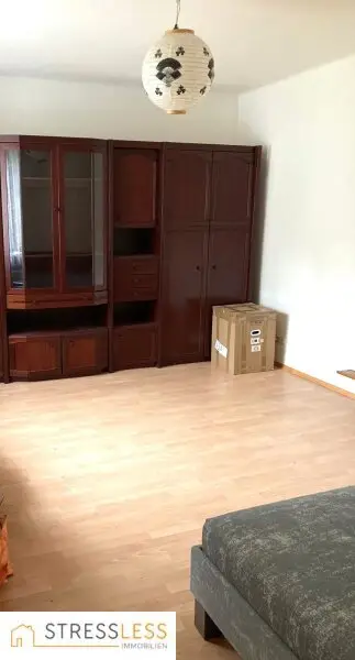 Rohdiamant sucht neue Eigentümer!    Großes Grundstück mit Altbaumbestand!