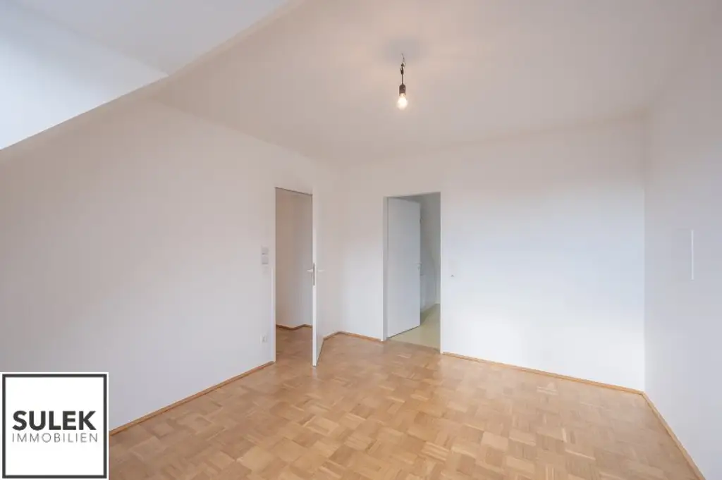 ** ab sofort; einzigartige 3 Zimmer Maisonette Dachgeschoss Wohnung // Nähe Johann-Nepomuk-Vogl-Platz // Währing **