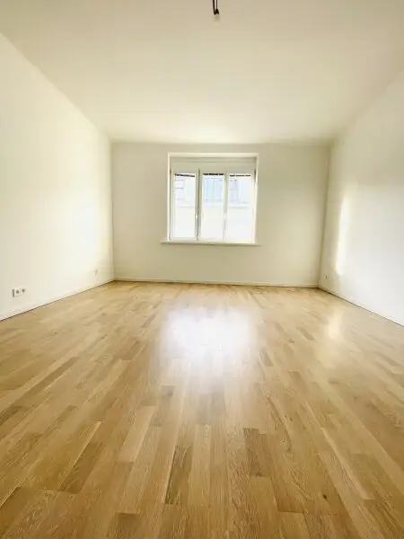 Charmante 3-Zimmer-Altbauwohnung mit Balkon, im 18. Bezirk!
