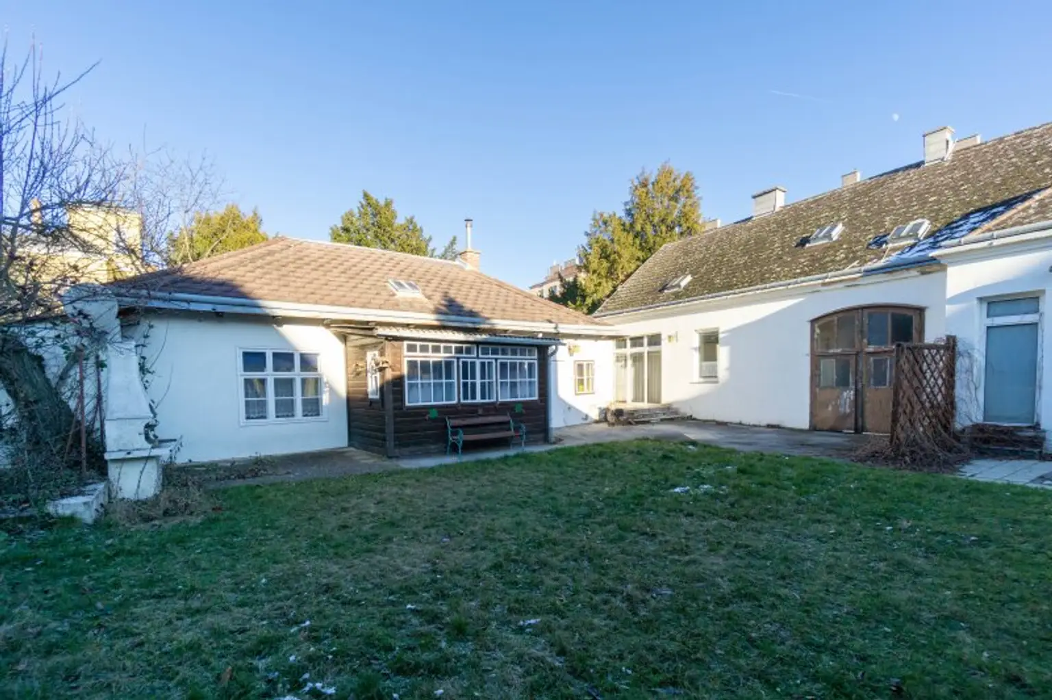 rechter Straßentrakt und rechter Hoftrakt