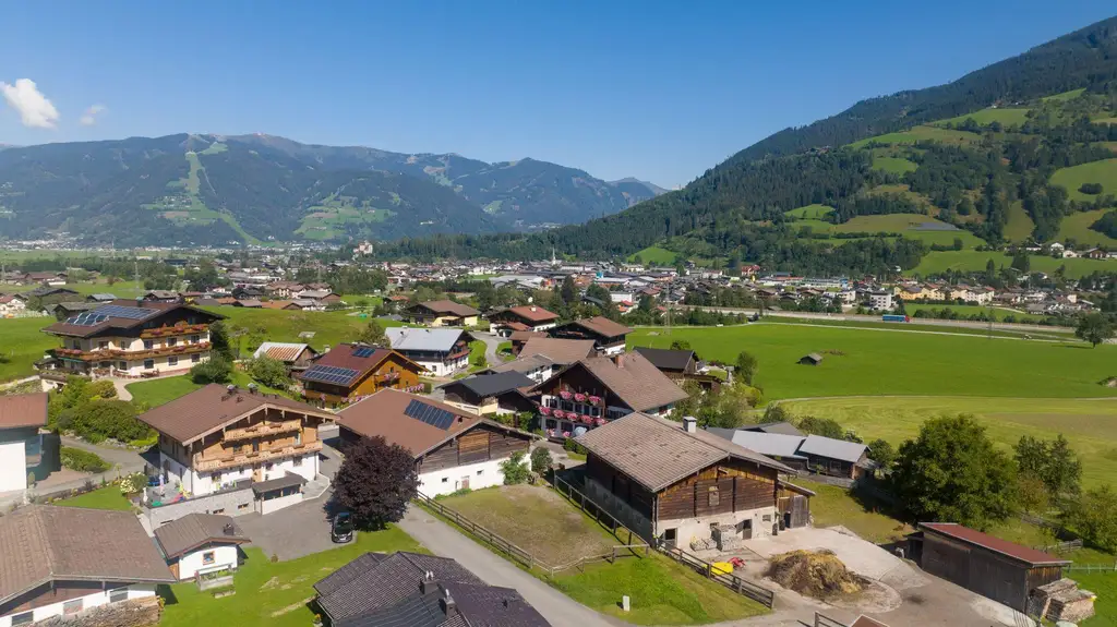Gelegenheit! Bauernhaus in idyllischer Lage in Bruck an der Großglocknerstraße