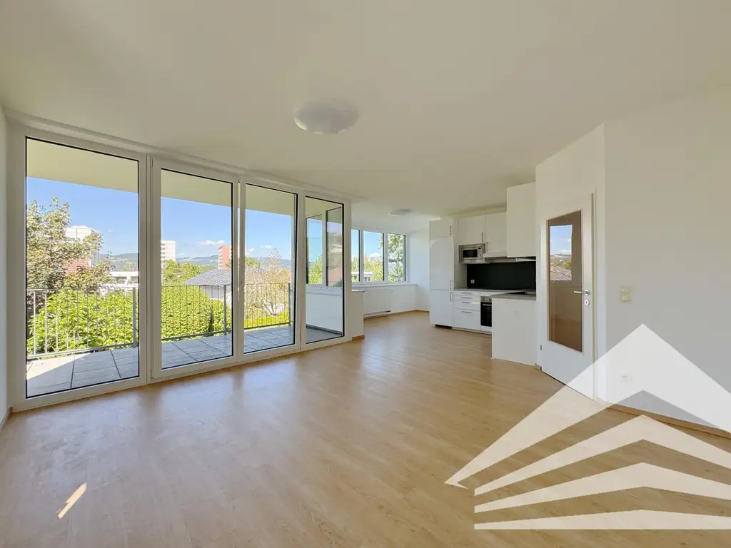 ***Traumhafte 2 Zi.-Wohnung mit Balkon, Eigengarten & TG-Platz am Fuße des Pöstlingbergs***