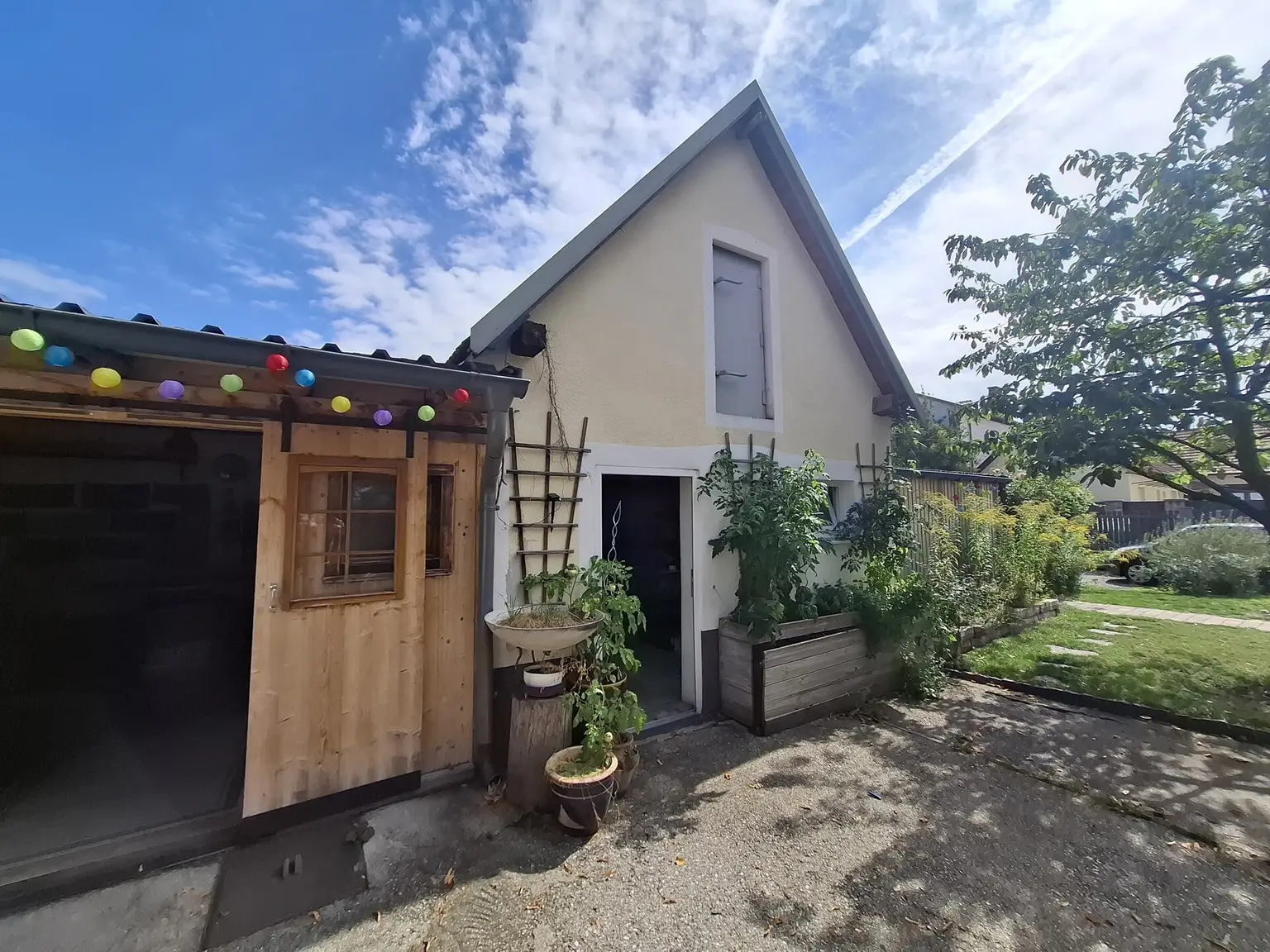 Vielseitig nutzbare Liegenschaft mit ausreichend Platz und herrlichem Blick auf die Hohe Wand