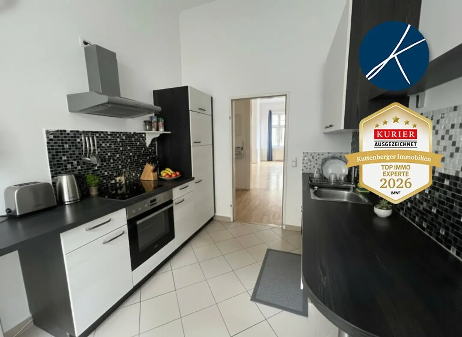 großzügige zeitlose Küche