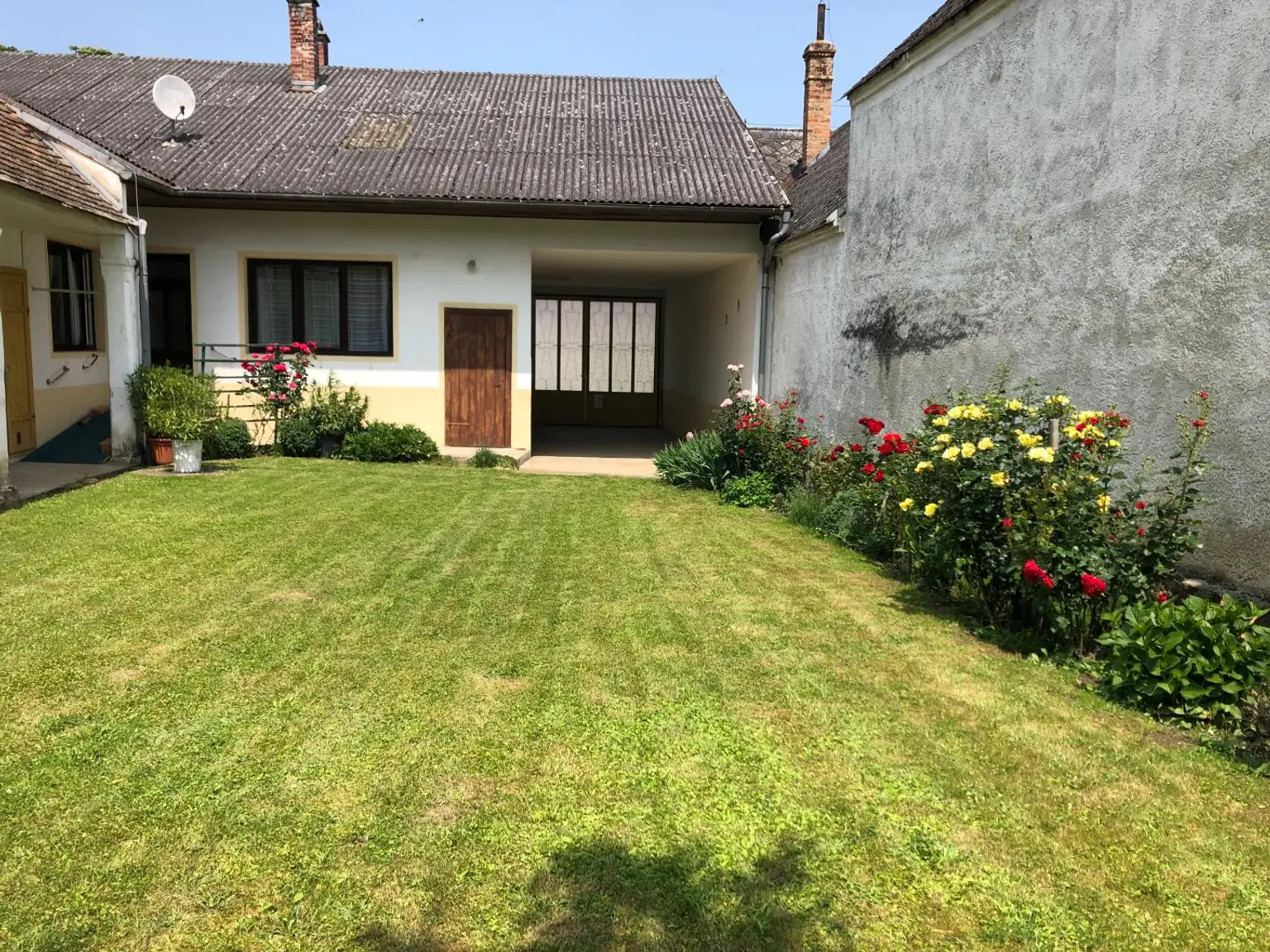 Einfahrts- Eingangsbereich (2)