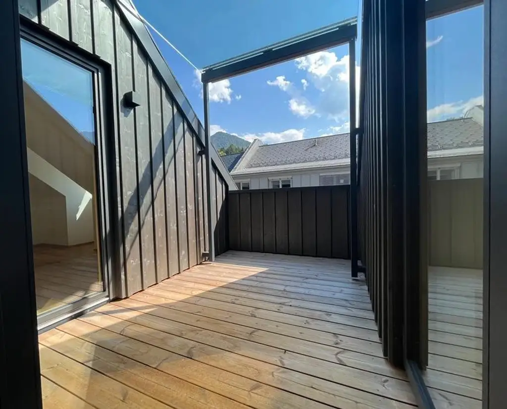 Zweitwohnsitzfähige Stadtwohnungen im historischen Altbau - Dachgeschoß -Provisionsfrei