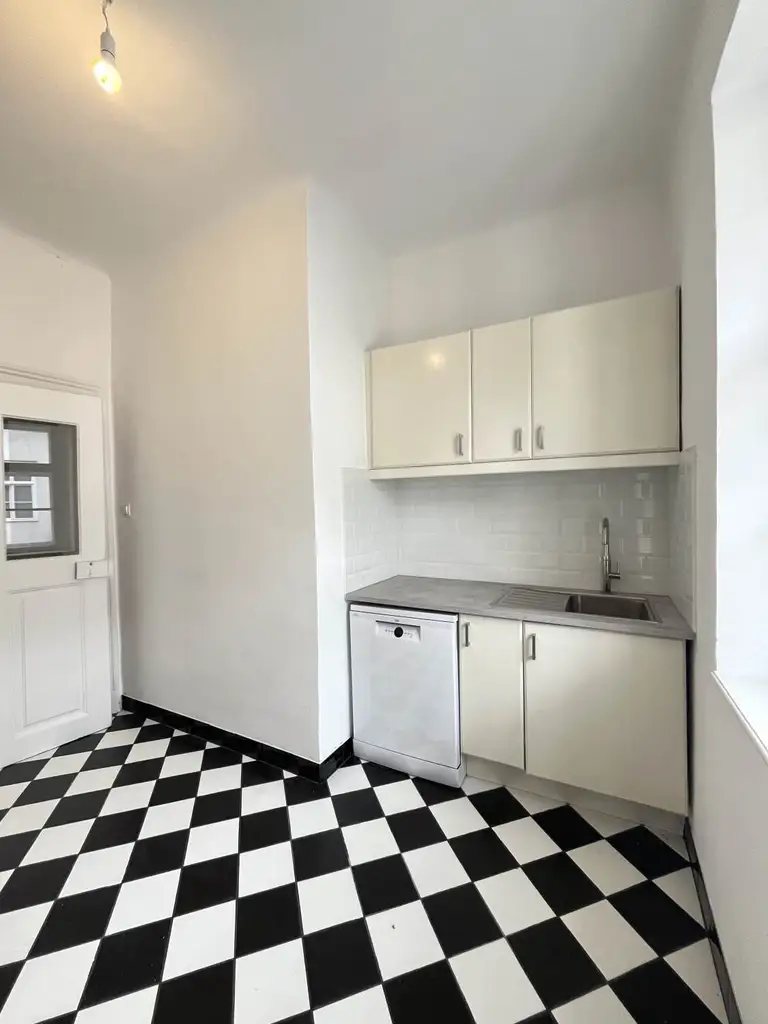 Geräumige 4-Zimmer-Wohnung in top Lage des 1. Bezirks!