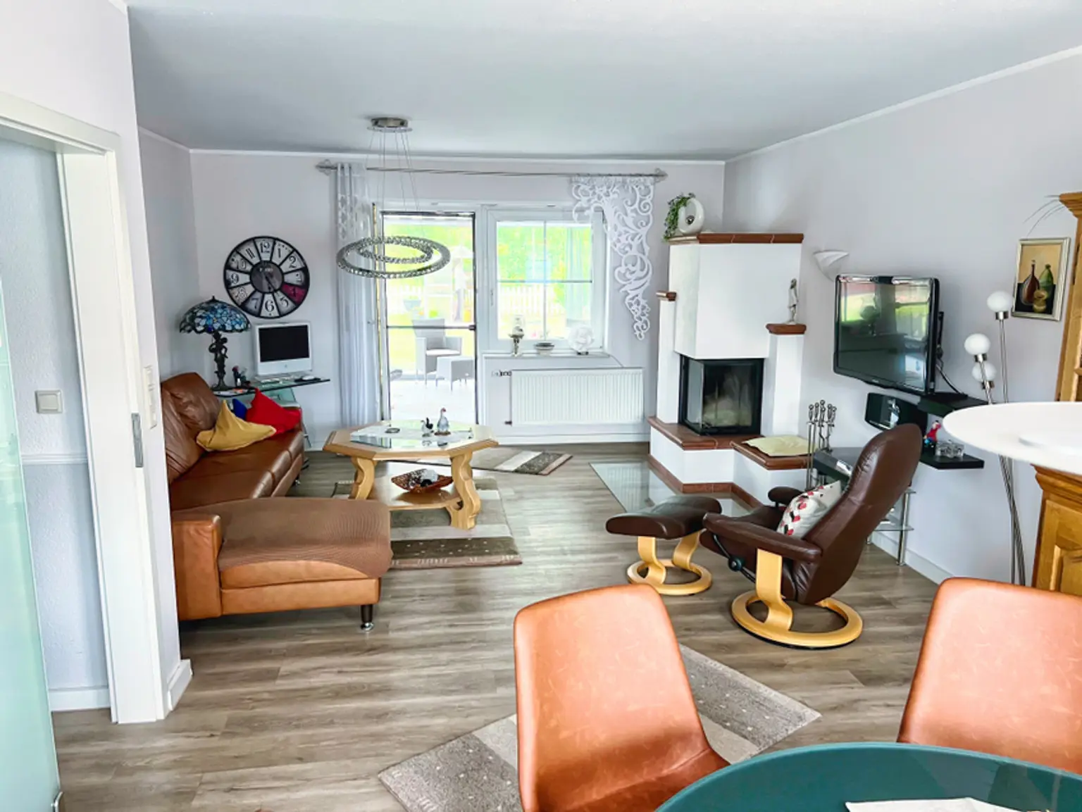 In toller Waldrandlage! TOP-gepflegtes Einfamilienhaus in Rastdorf!