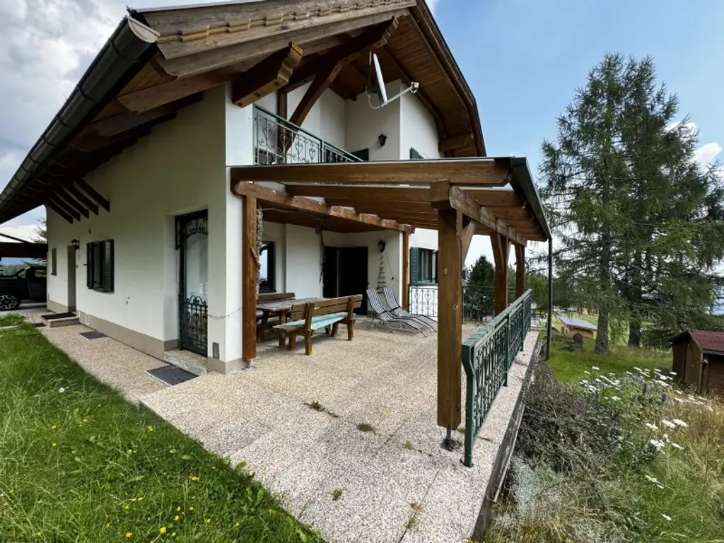 TRAUMLAGE ! FAMILIEN-FERIENWOHNUNG  !! Zweitwohnsitz!!  Apartments direkt an der Skipiste – Hochrindl