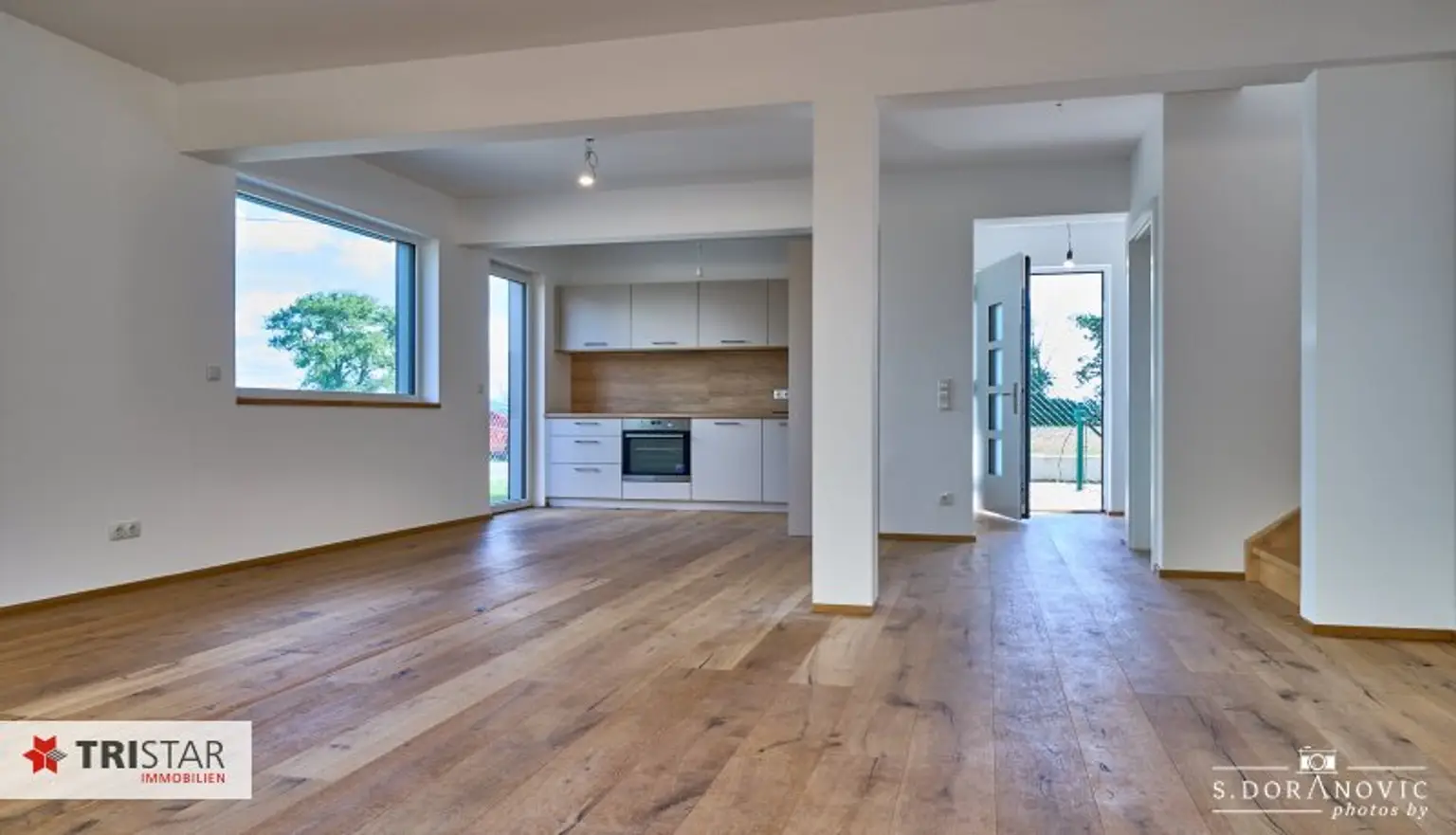 NEU! ++ ERSTBEZUG IN RUHIGER GRÜNLAGE ++ FAMILIENFREUNDLICHES HAUS MIT STELLPLATZ & EINBAUKÜCHE ++ 1220 WIEN ++