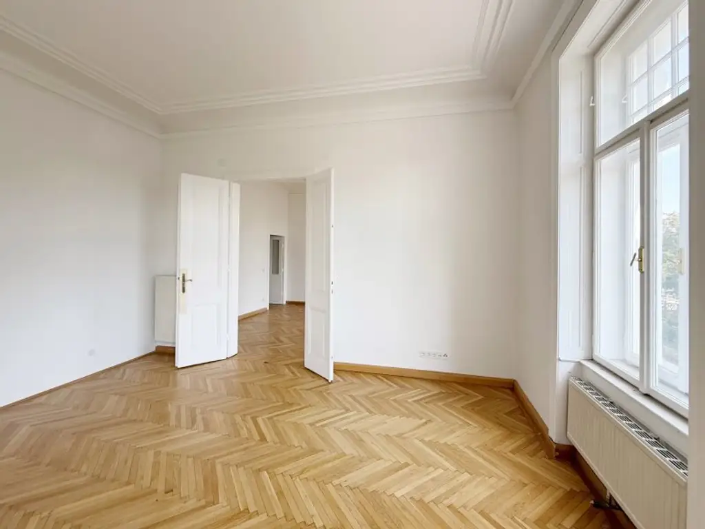 Charmante Bürofläche im sanierten Stilaltbau, unmittelbar bei der U4 und nahe dem 1. Bezirk