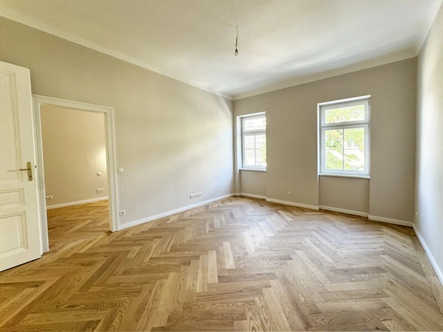 Eleganter Altbau zum Erstbezug direkt bei der U4 Ober St. Veit