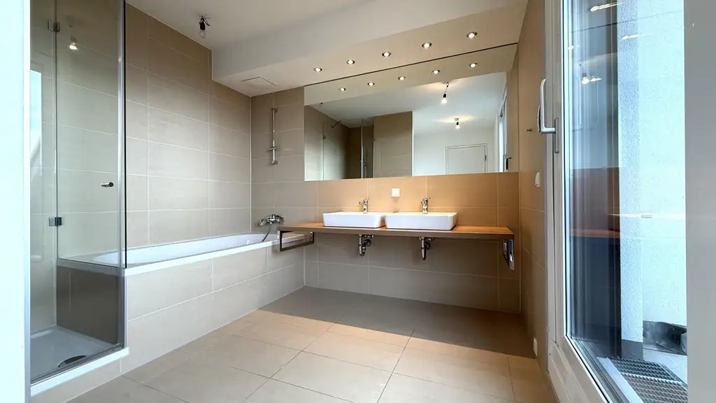 HIGH-LEVEL-PENTHOUSE mit POOL am Dach und DIREKTLIFT!!! 140m² TERRASSENFLÄCHE!!!