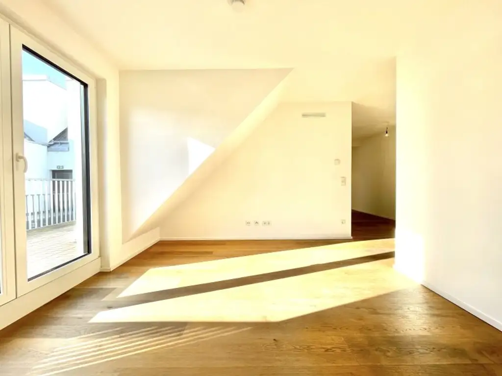 *TERRASSENTRAUM - Goldener Hirsch – Stilvolle 3-Zimmer-Wohnung mit Terrasse & Balkon in der Ziedlergasse, 23. Bezirk*