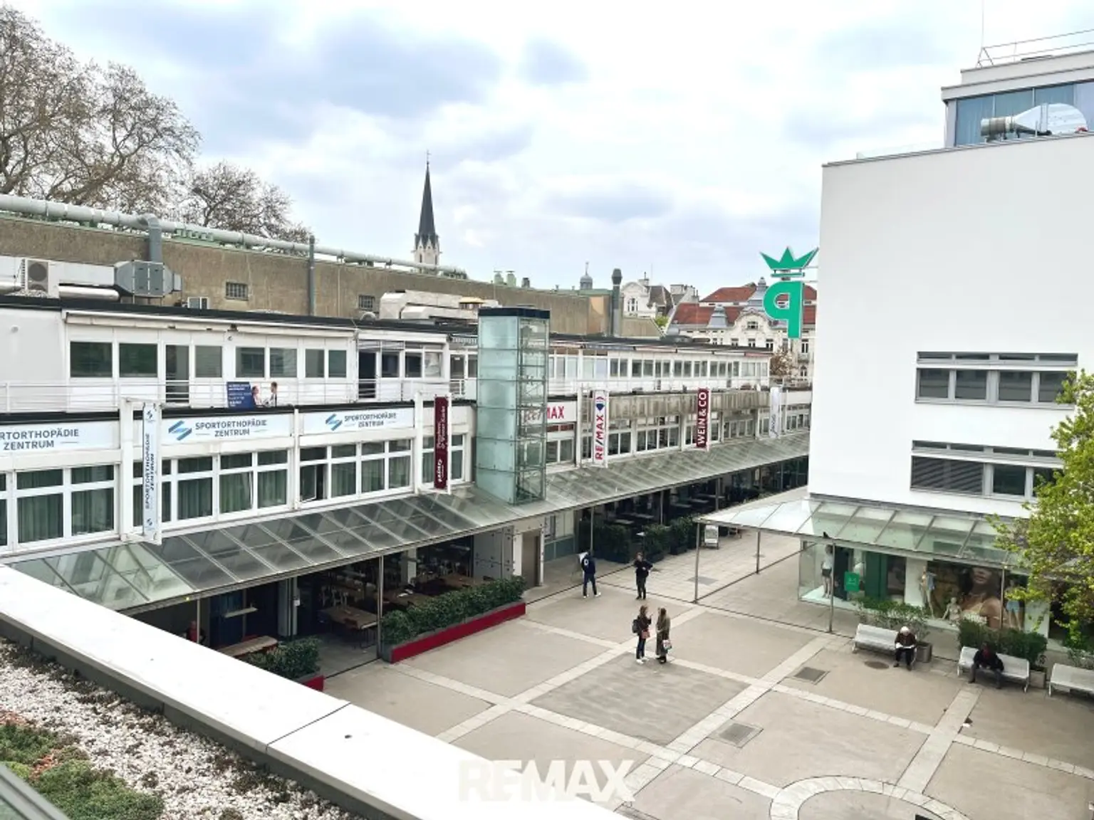 Aussicht auf Ekazent Platz