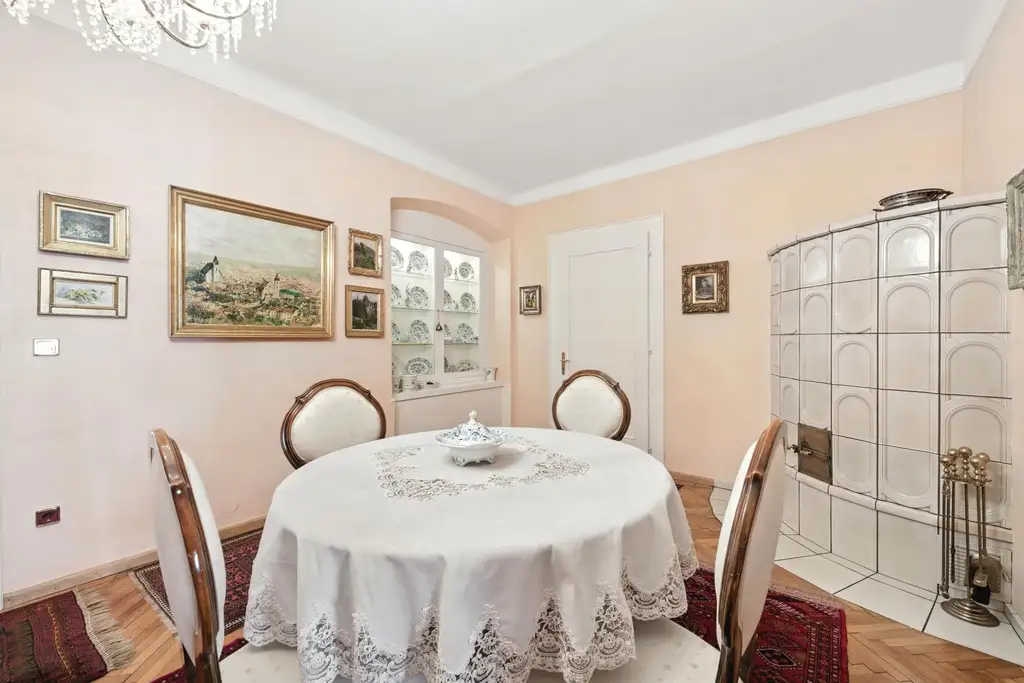 EINZIGARTIGE STILALTBAU-RESIDENZ IM HERZEN DER KREMSER ALTSTADT!