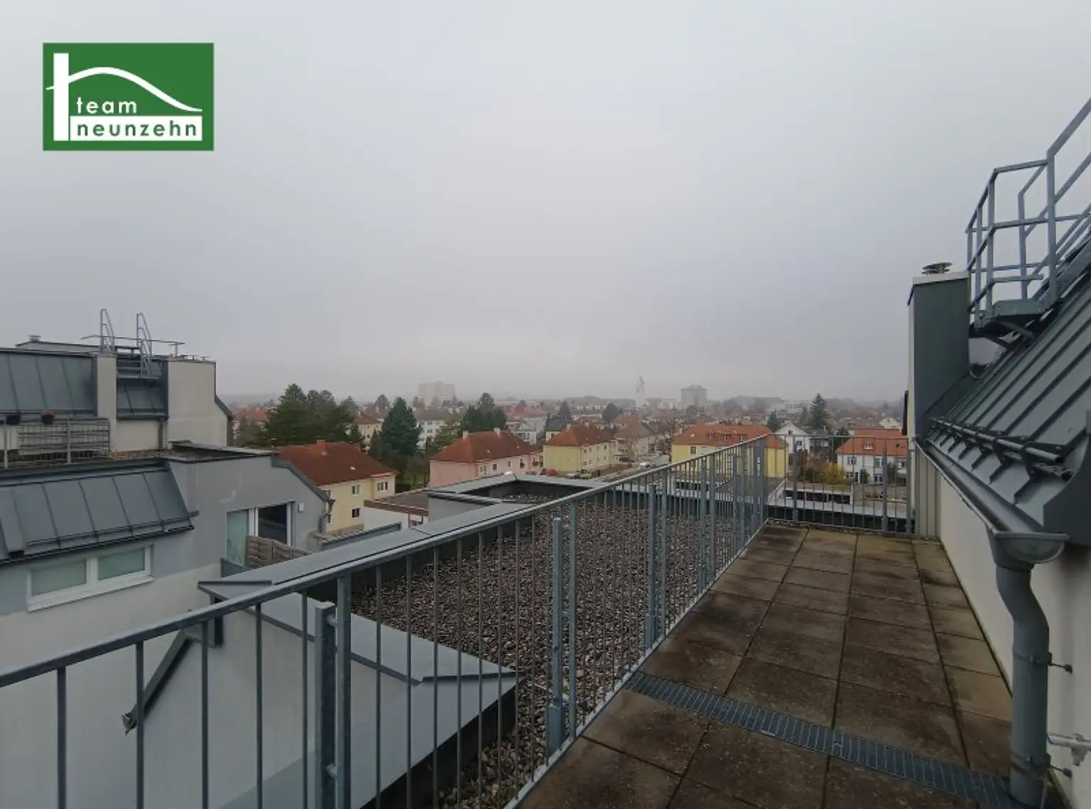 Wundervolle Dachgeschosswohnung mit großer Dachterrasse
