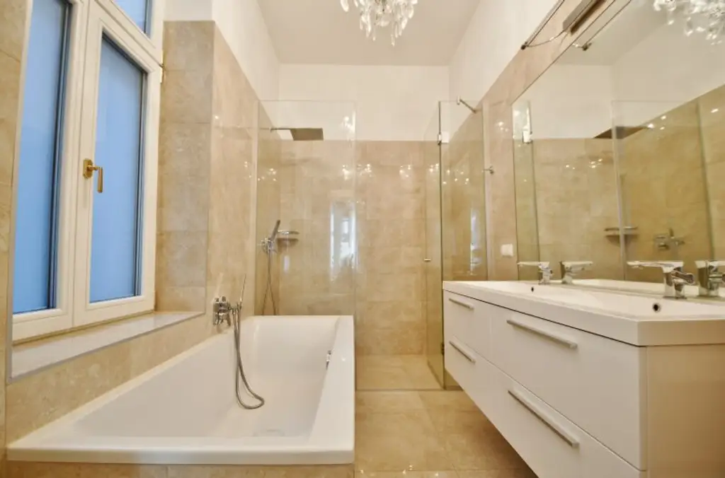 Charmante Stilaltbauwohnung im Servitenviertel – Eleganz & Ruhe in Bestlage