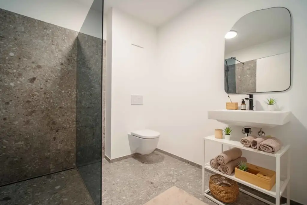 Aussicht inklusive: Dachgeschosswohnung in Hötting