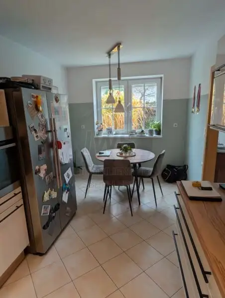 Sonniges Reihenhaus mit Garten!