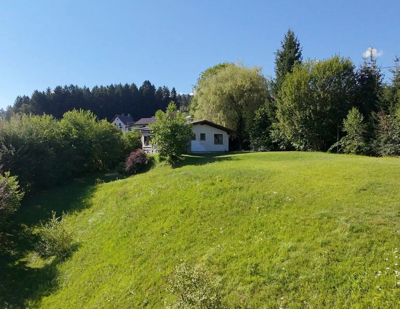 Gemütliches Ferienhaus mit Entwicklungspotenzial - Ein Platz zum Ankommen