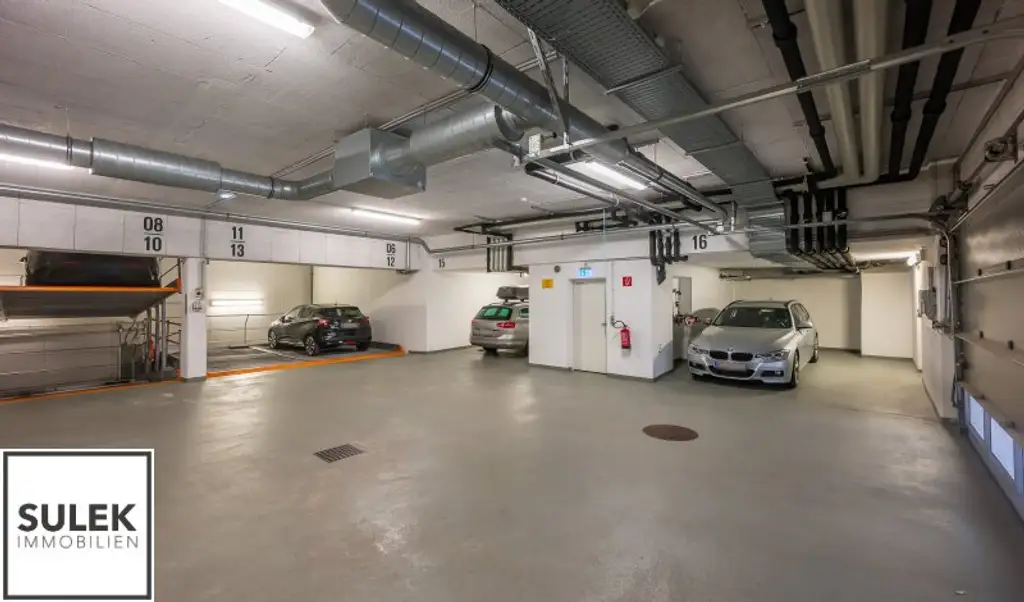 Einzigartige DG-Wohnung mit Loft-Charakter und Terrassen (rd. 165m²) inkl. atemberaubendem Fernblick