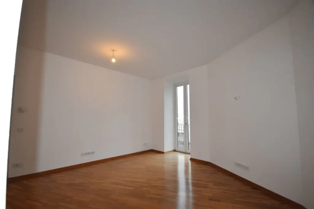 "ANDRÄVIERTEL - Stilvoll Wohnen in sanierter 3 Zimmer Altbauwohnung mit Stadtblick"