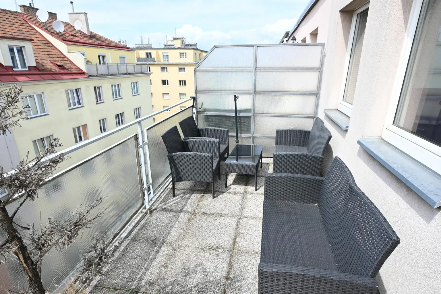 "++Dachgeschoss++Terrasse++Klimaanlage++"