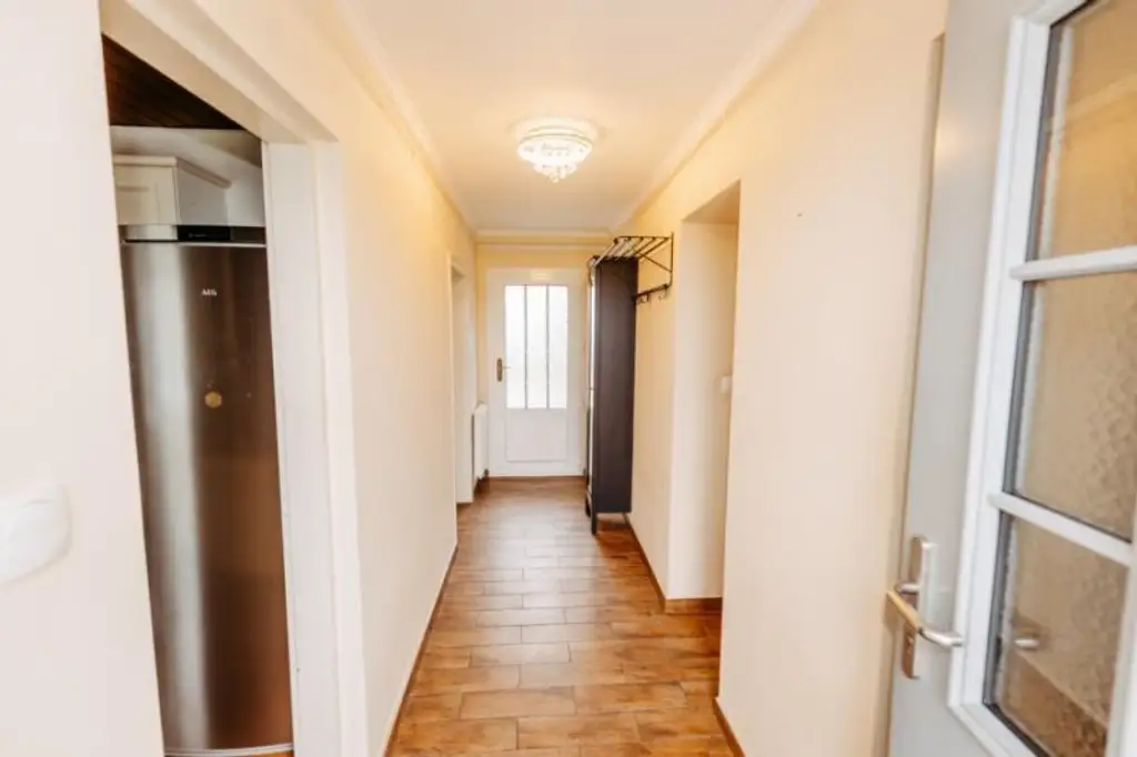 Gepflegtes, neu revitalisiertes  und liebevoll erhaltenes Landhaus. Natur, Sonne, Ruhe,  Seelenheil.