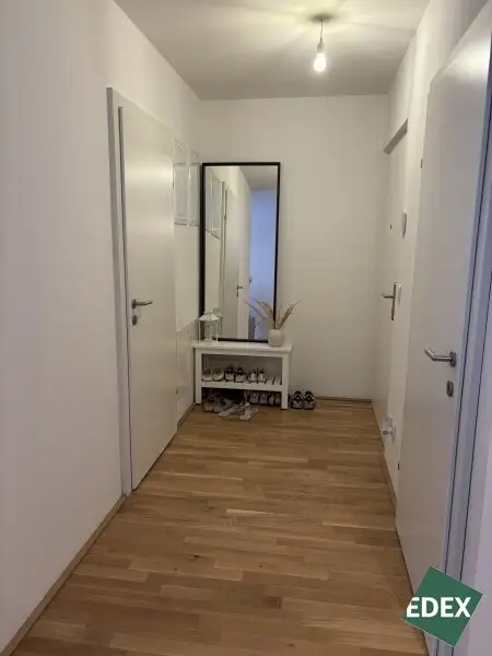 Ab sofort: Moderne 2-Zimmer-Wohnung mit Balkon nahe U1 Rennbahnweg