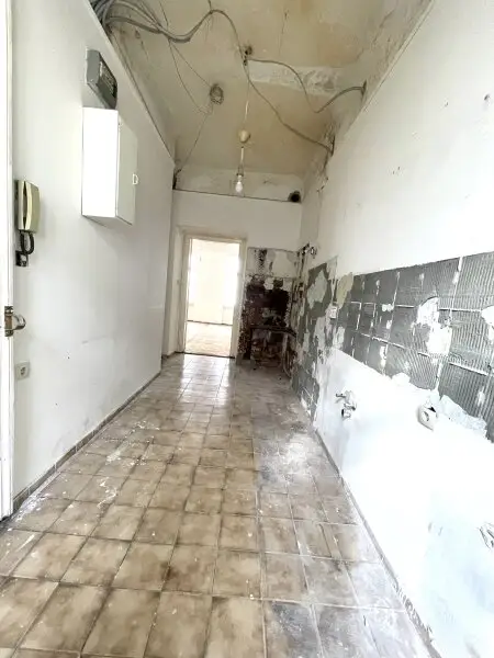 Garçonnière mit Potential, zum Renovieren! 17. Bezirk mit Grünblick!