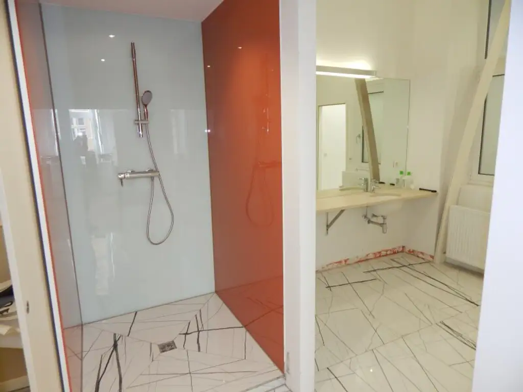 Modernes saniertes Büro/Praxis in zentraler Lage, mit allen Extras - nähe Oper