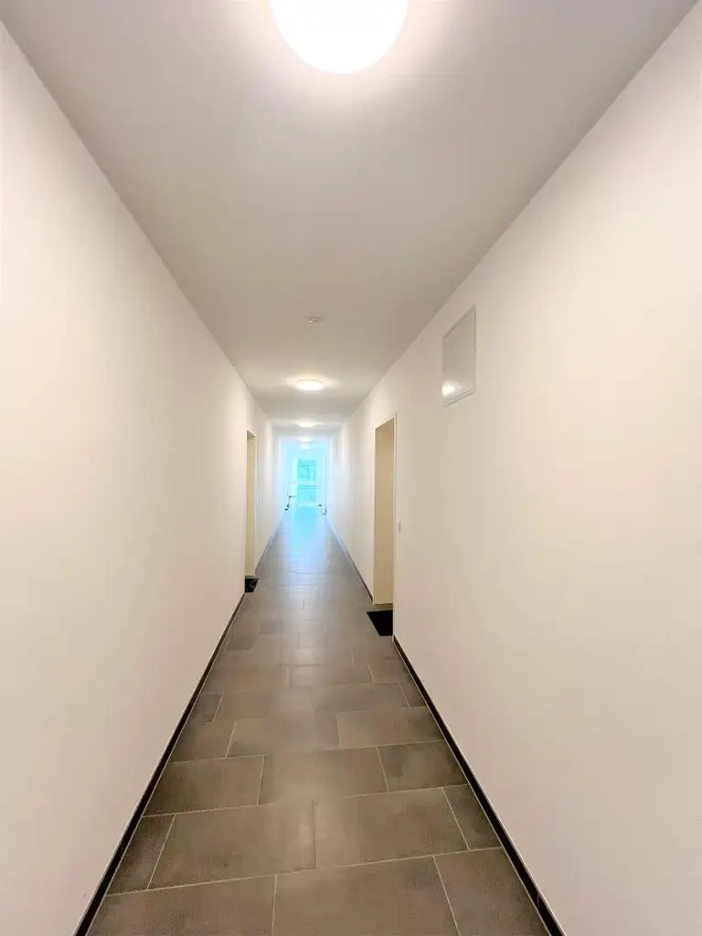 TRAUMHAFT WOHNEN AM SEE - TOP AUSGESTATTET - MODERN - ZWEI TIEFGARAGENPLÄTZE INKLUSIVE