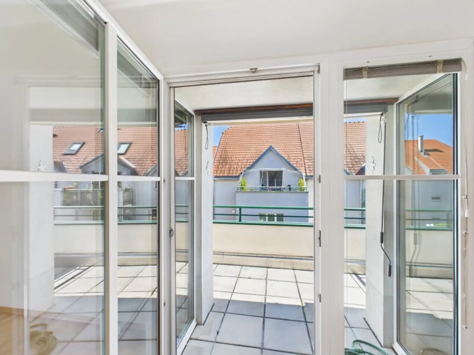 Dachgeschosswohnung in 1220 Wien: 4 Zimmer, 2 Terrassen– Ihr neues Zuhause! Ab 1.451,-- € Kreditrate/Monat!