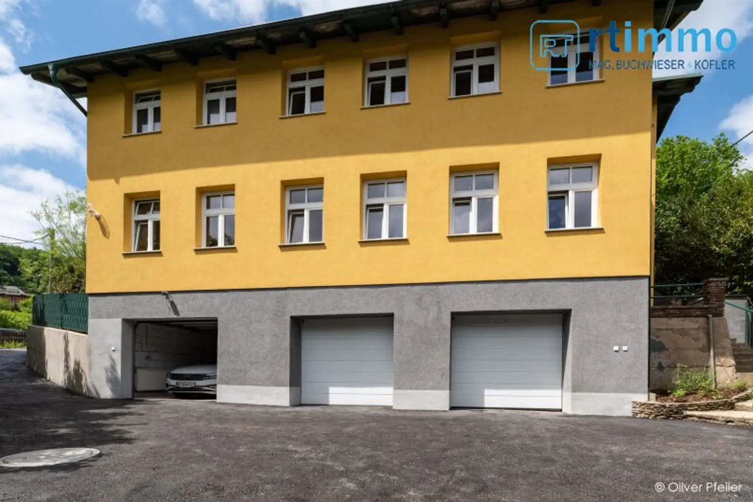 HELLE UND GROSSZÜGIGE 4 ZIMMERWOHNUNG IN IDYLLISCHER LAGE  MIT GARTEN UND GARAGENPLATZ- PROVISIONSFREI