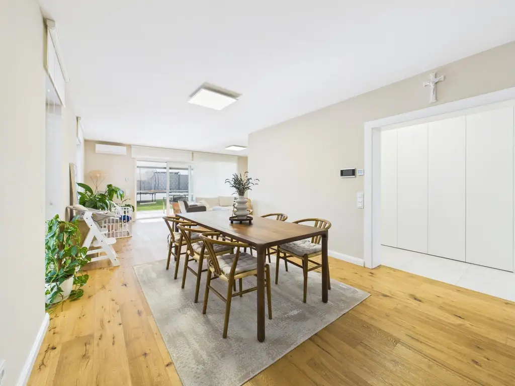 Exklusives Neubauhaus in Marchtrenk – stilvolles Wohnen mit modernster Technik & traumhaftem Garten samt Wellnessbereich