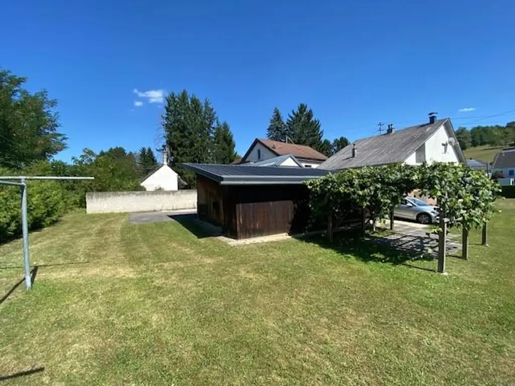 Wohnen & Wertanlage - Einfamilienhaus mit großem Garten/Baugrund in Olbendorf
