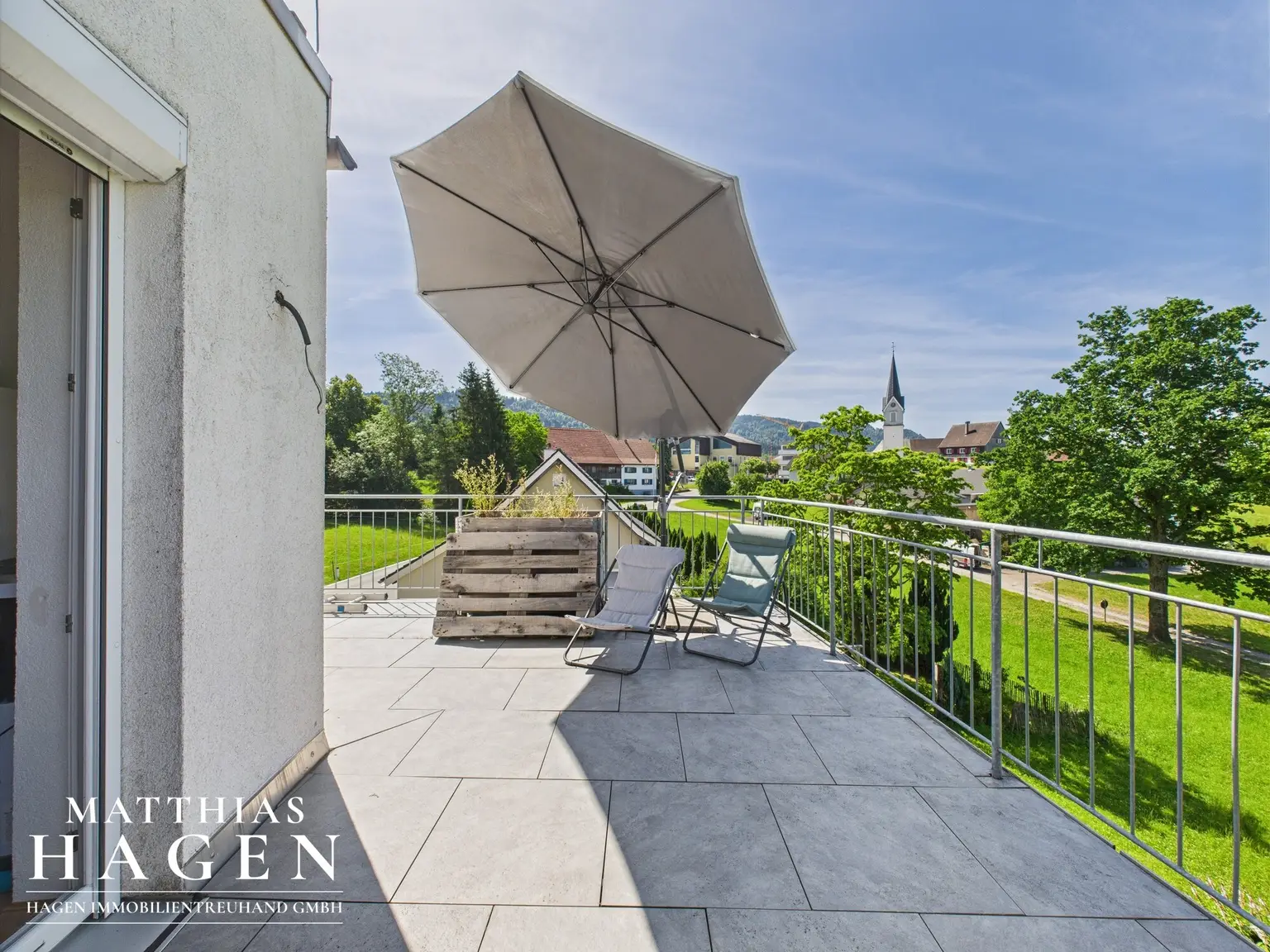 3-Zimmer-Maisonettewohnung mit zwei großen Terrassen und hoher Wohnqualität in Hohenweiler